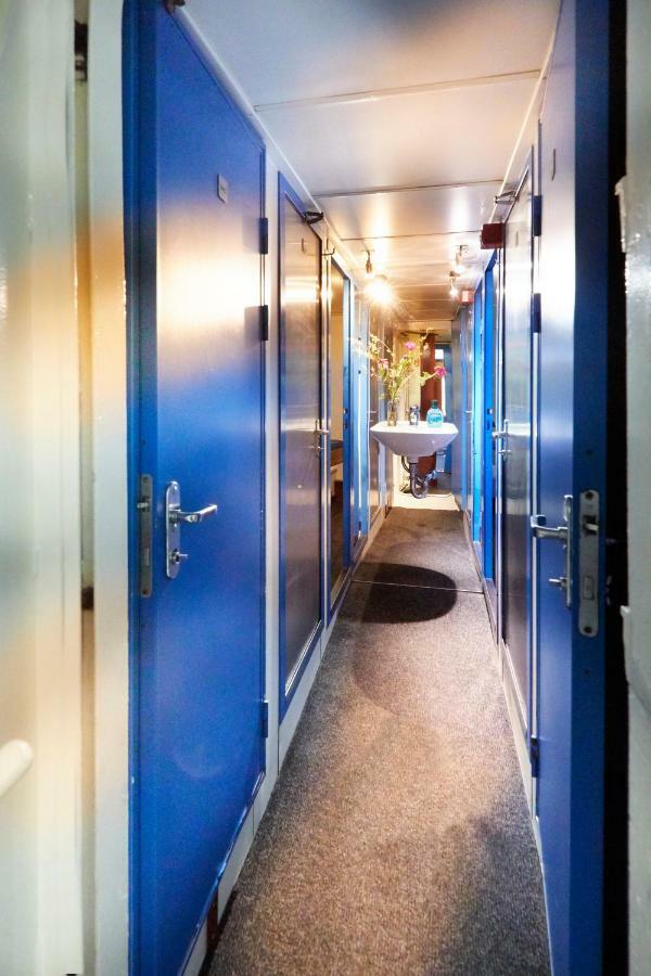 Segelschiff Loth Lorien Hotel Hamburg Exterior photo